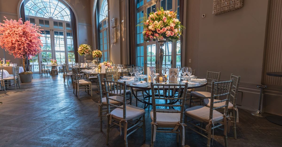 Elegant Table Setting Details